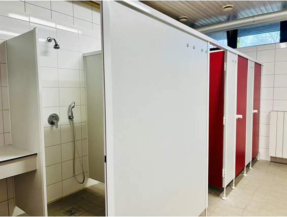 Campingplatz: Sanitär KNAUS Campingpark Hamburg**** - KNAUS Campingpark Hamburg****