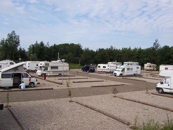 Campingplatz: Parzellierte Stellplätze, gekieselt - Reisemobilhafen St. Peter-Ording